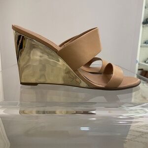 Kate Spade Sandal Wedge Tan/Nude Gold Shiny 8.5